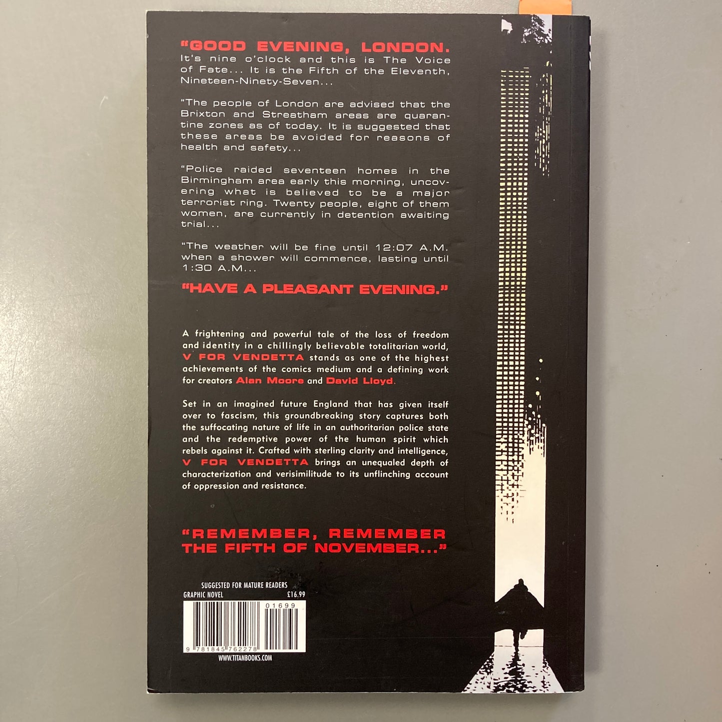 V for Vendetta (Titan Edition)