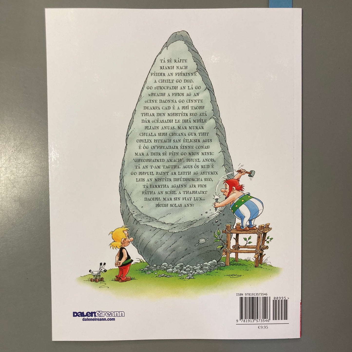 Asterix Mar a Thit Obelix Isteach
san Éilicsir agus é Óg