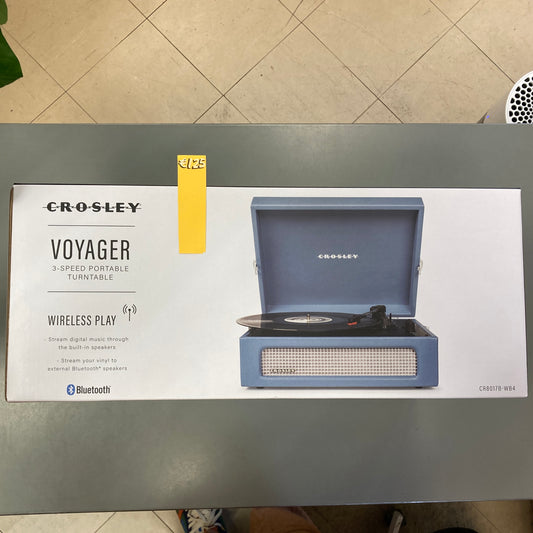 Crosley Voyager Turntable: Blue (Electronics)