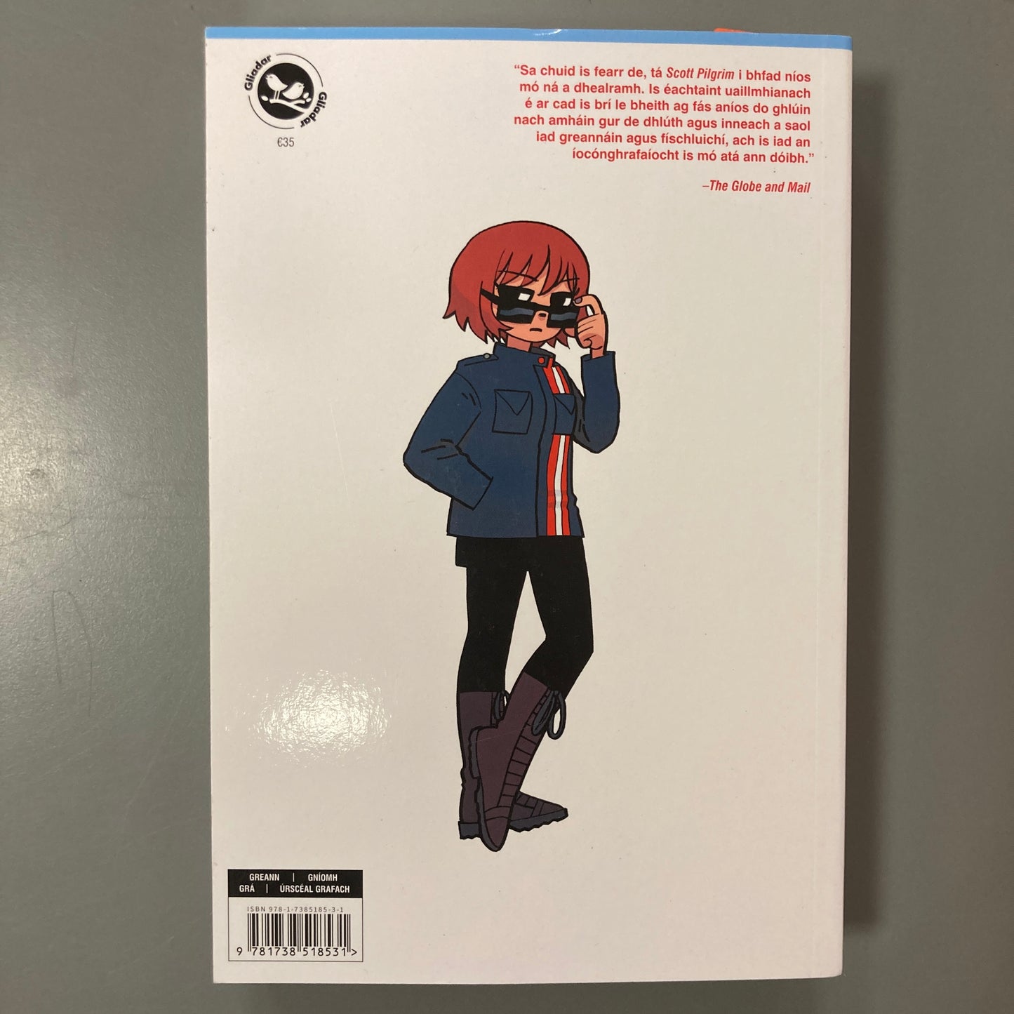 Scott Pilgrim Colour Edition 3: Books 5+6 (as Gaeilge)