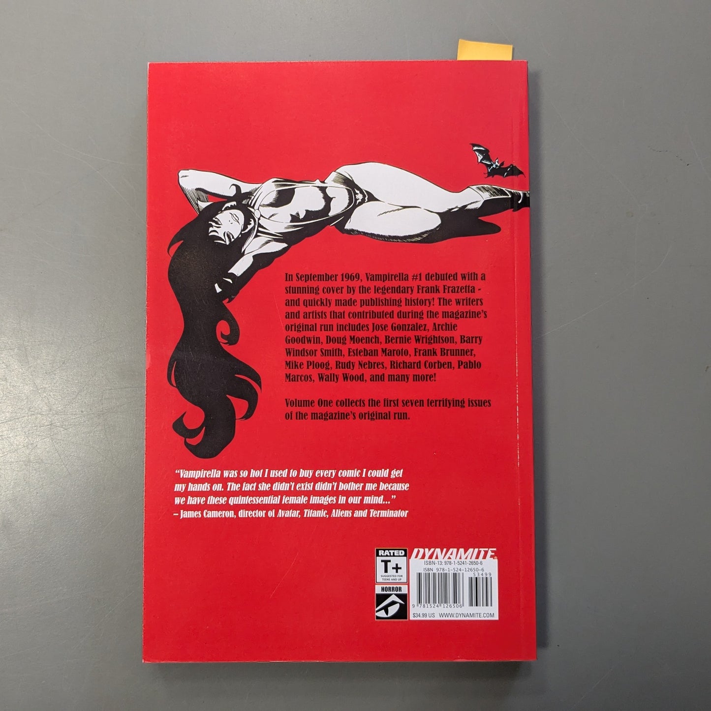 Vampirella Archives: Volume 1