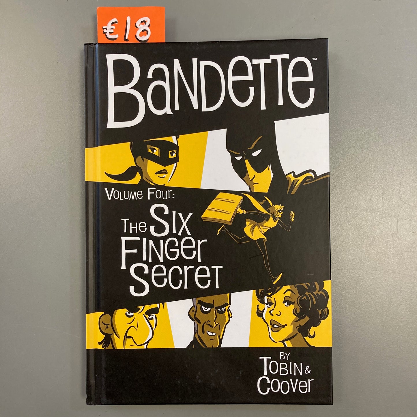 Bandette, Volume 4: The Six Finger Secret